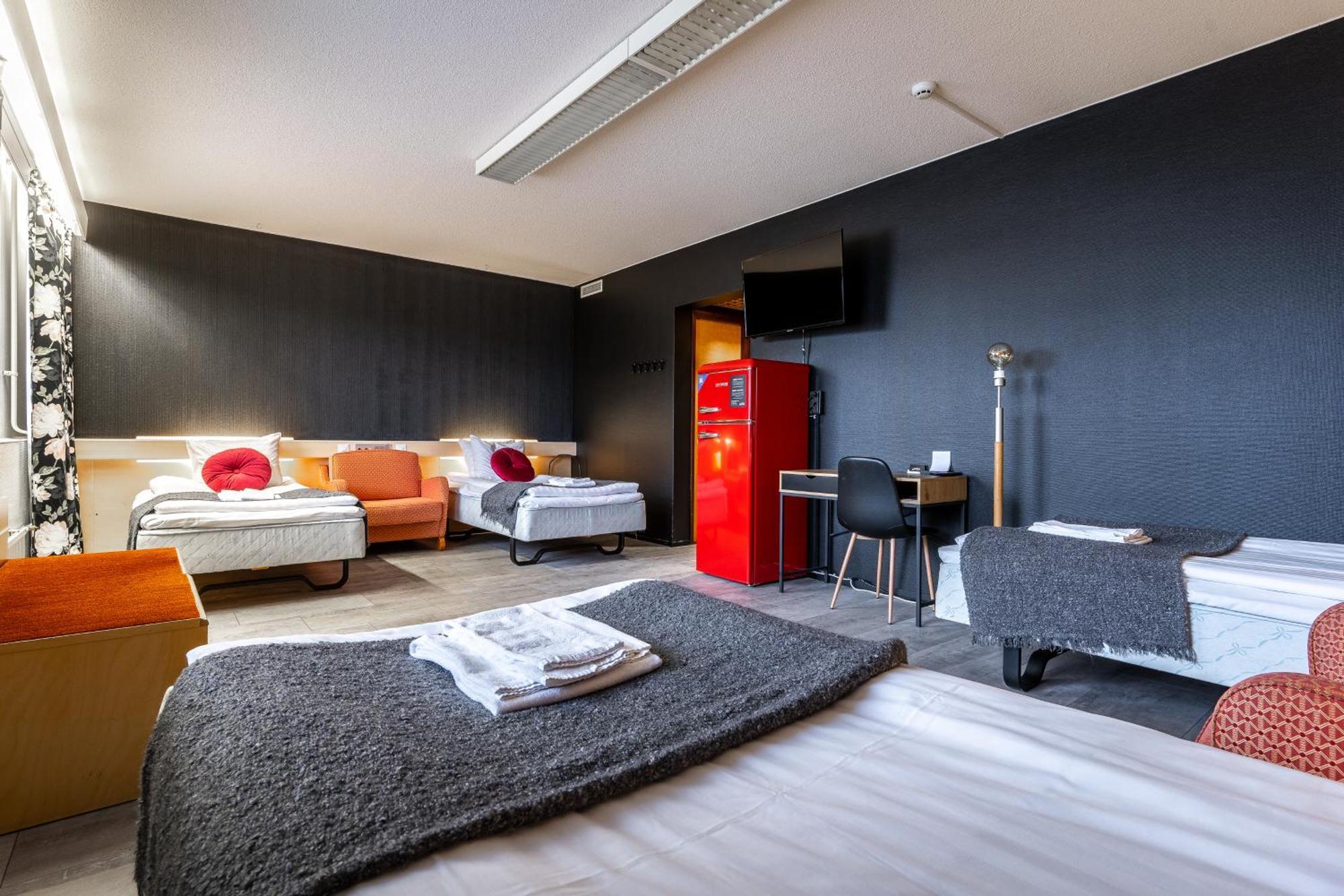 Hotelli Jaemsae Экстерьер фото